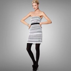 Cynthia Steffe Trudy Mini Dress Size‎ 2 White Black Crochet Lace Empire Waist
